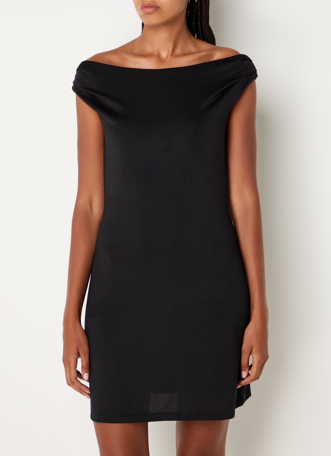 Modström Hima off shoulder mini jurk van satijn - detail 2 zwart