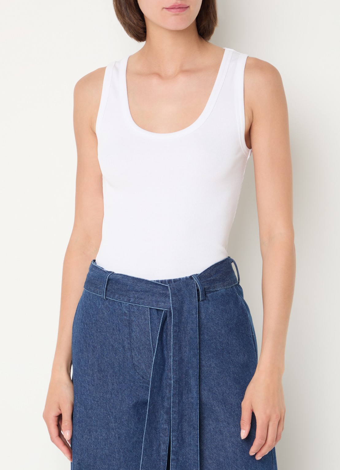 Modström Igor tanktop met ribstructuur - detail 3 wit
