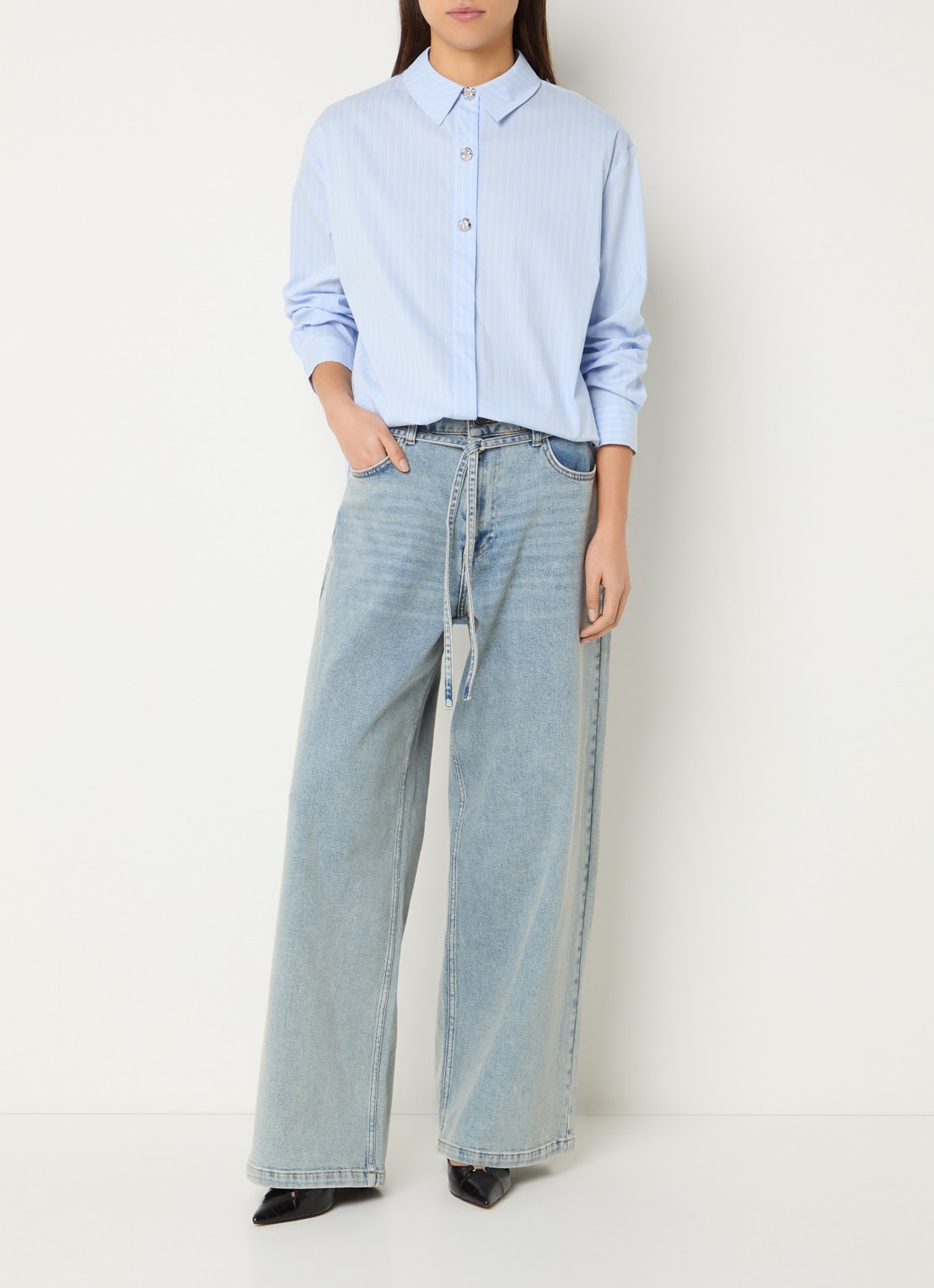 Modström Isolde high waist loose fit jeans met strikceintuur - voorkant 2 indigo