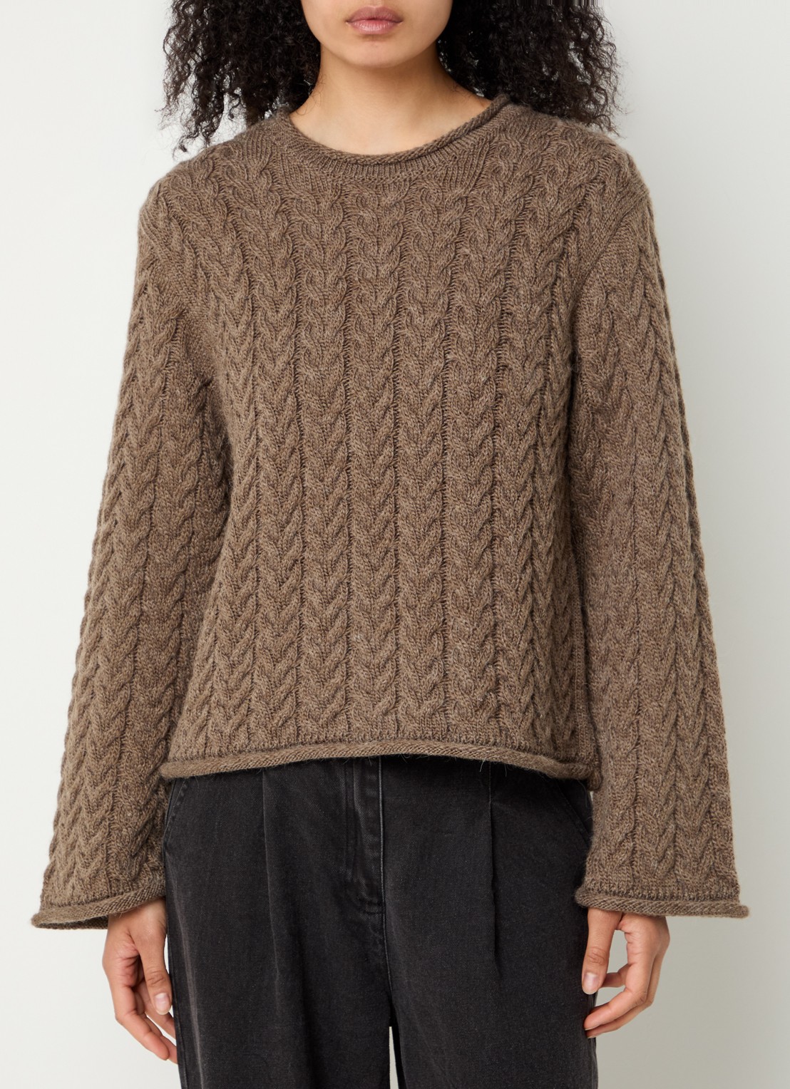 Modström Kurtis kabelgebreide trui in alpaca wolblend - detail 2 bruin
