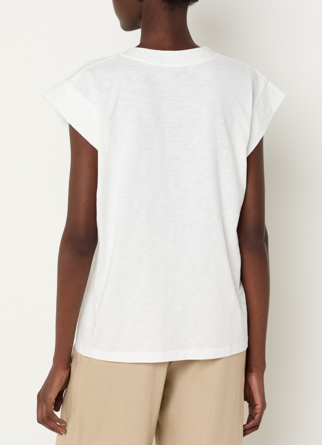 Modström Neoma T-shirt van  katoen met V-hals - achterkant 4 gebroken wit