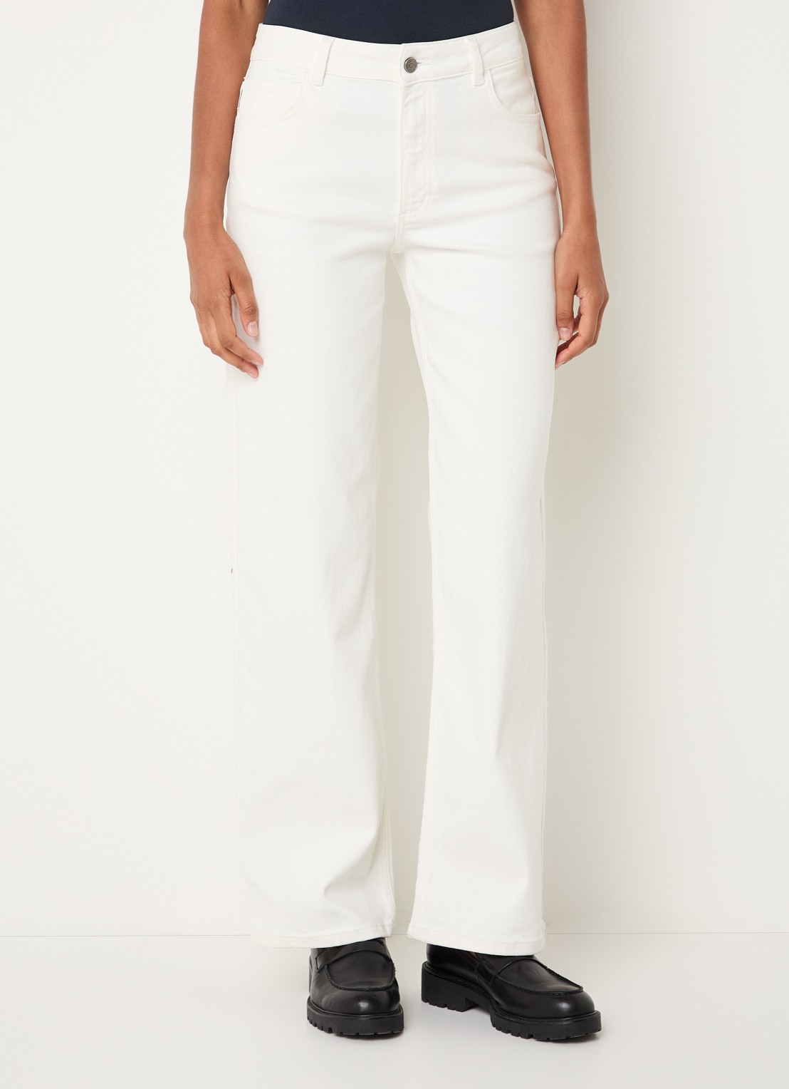 Modström Solange mid waist straight leg jeans met gekleurde wassing - detail 4 wit