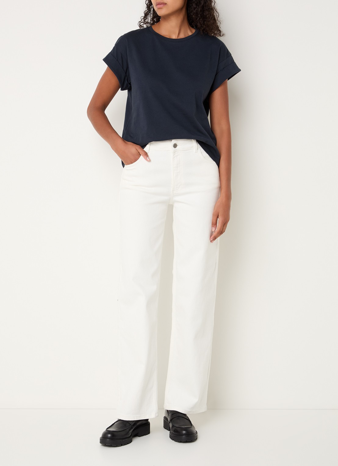 Modström Solange mid waist straight leg jeans met gekleurde wassing - voorkant 3 wit