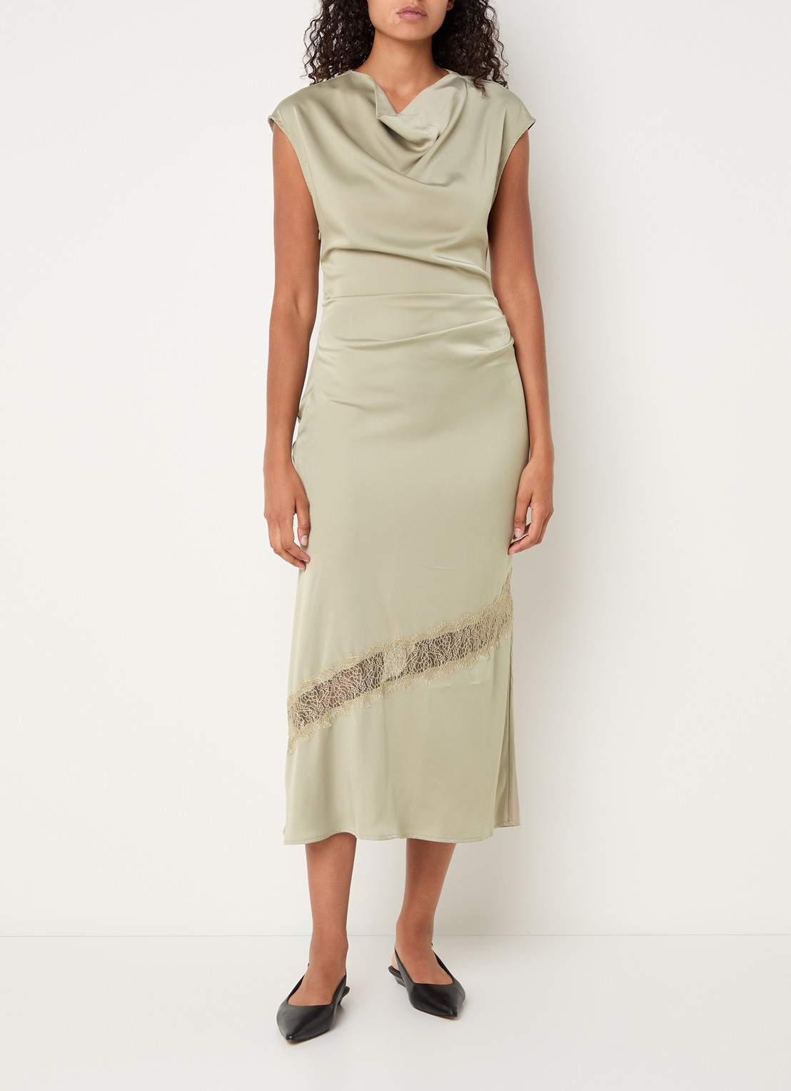 Modström Tailor maxi jurk met watervalhals en details van kant  - detail 4 mosgroen