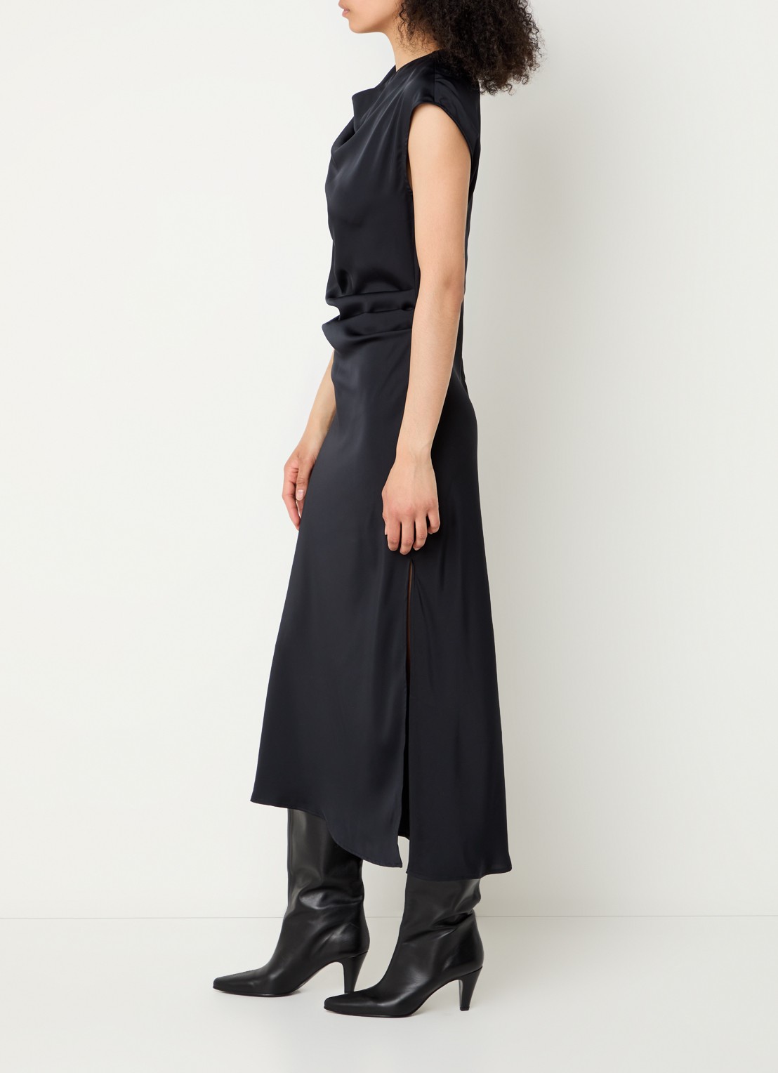 Modström Tailor midi jurk van satijn met split - voorkant 2 donkerblauw