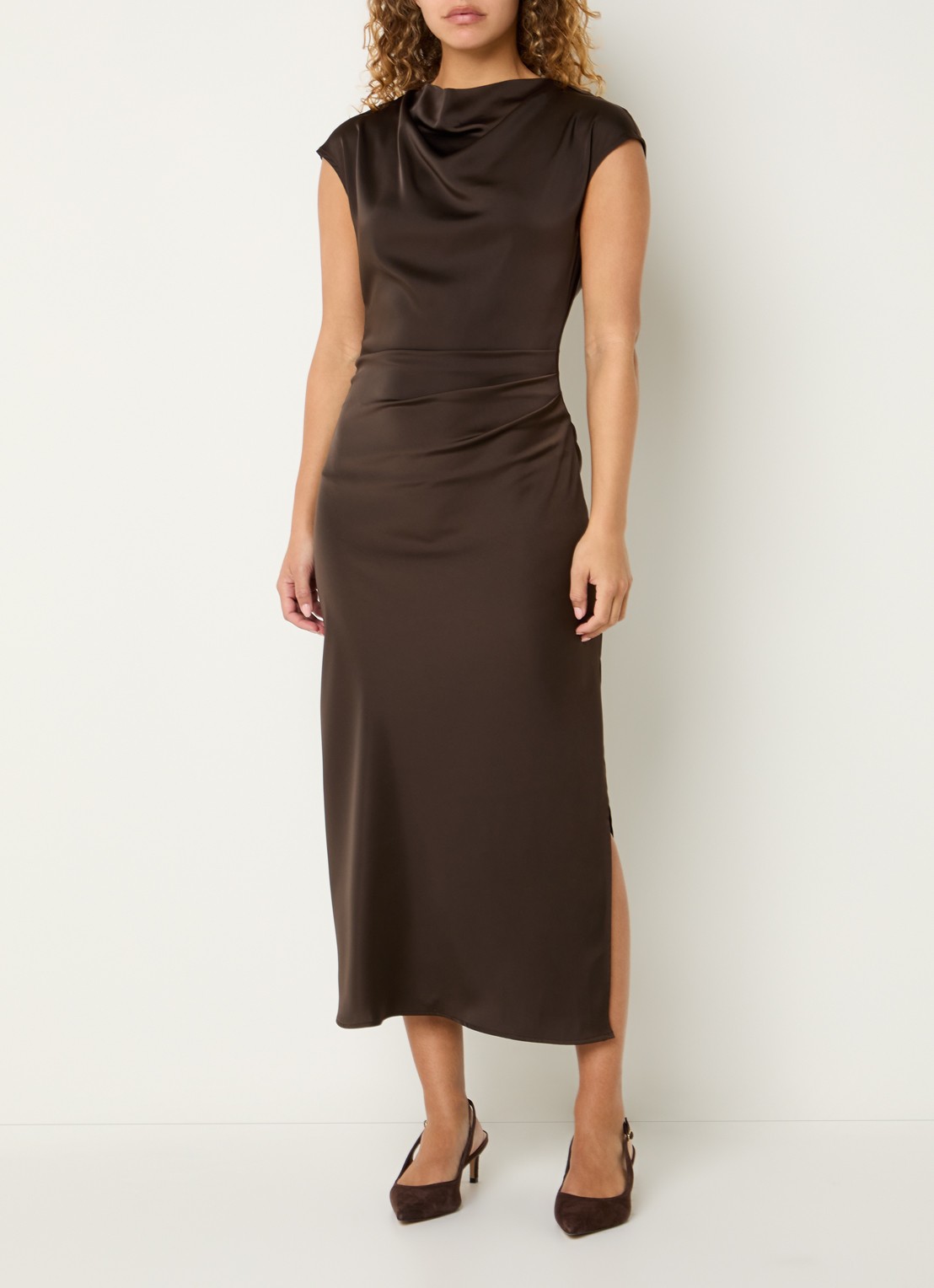 Modström Tailor midi jurk van satijn met split - detail seal brown-05508
