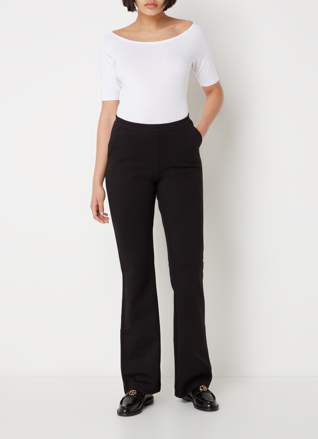Modström Tanny high waist flared fit broek met stretch - voorkant 2 zwart