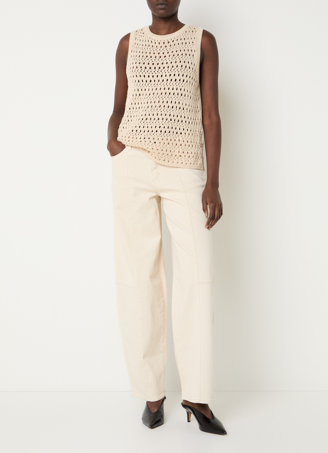 Modström Unika high waist straight fit broek met steekzakken - voorkant 3 zand