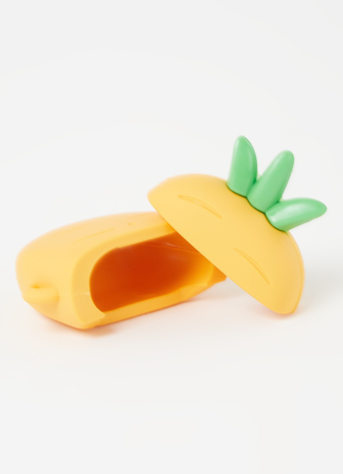 Mojipower Carrot Airpods Case - detail 3 orange