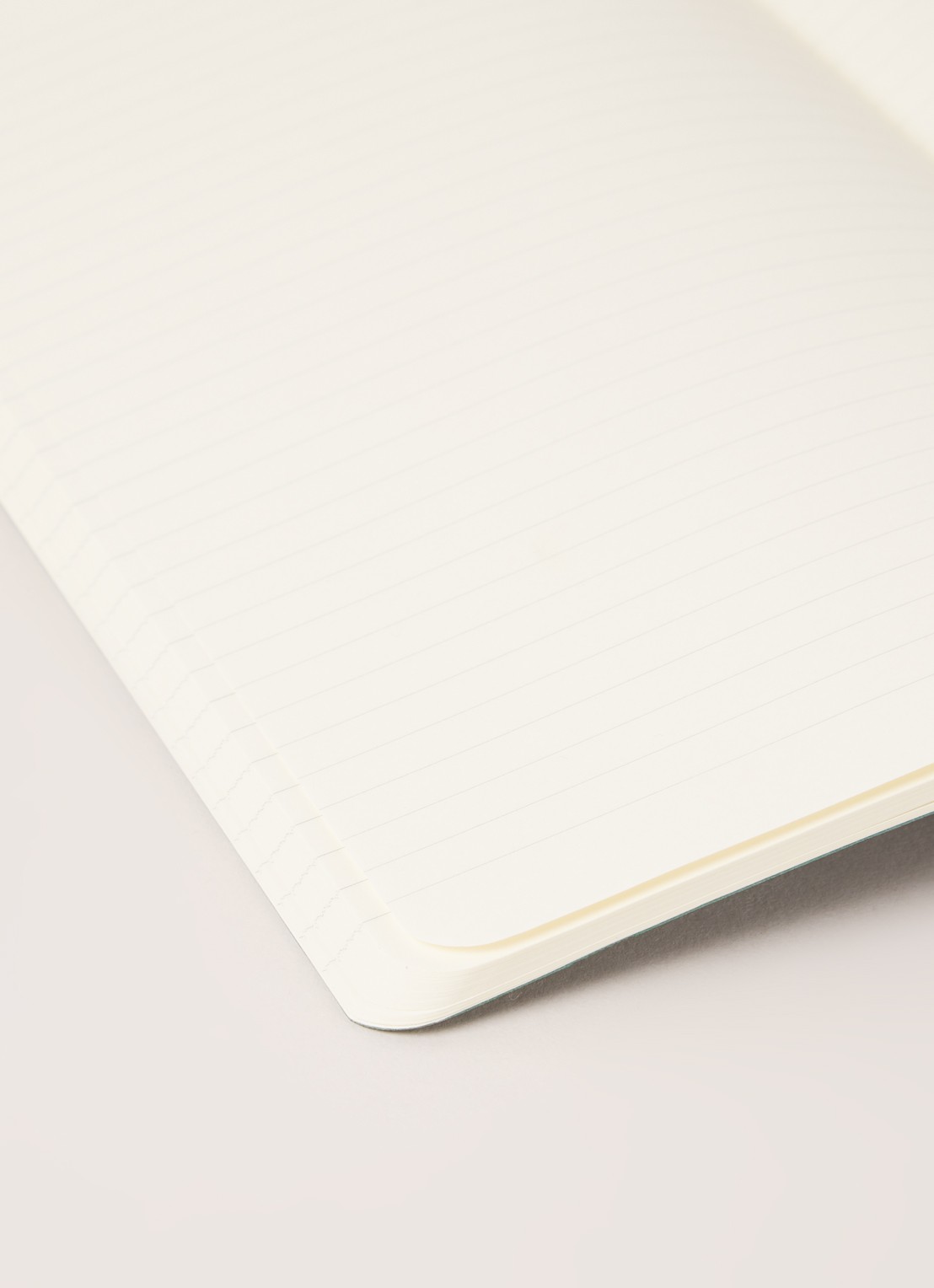 Moleskine Classic A5 gelinieerd notitieboek - detail 4 groen