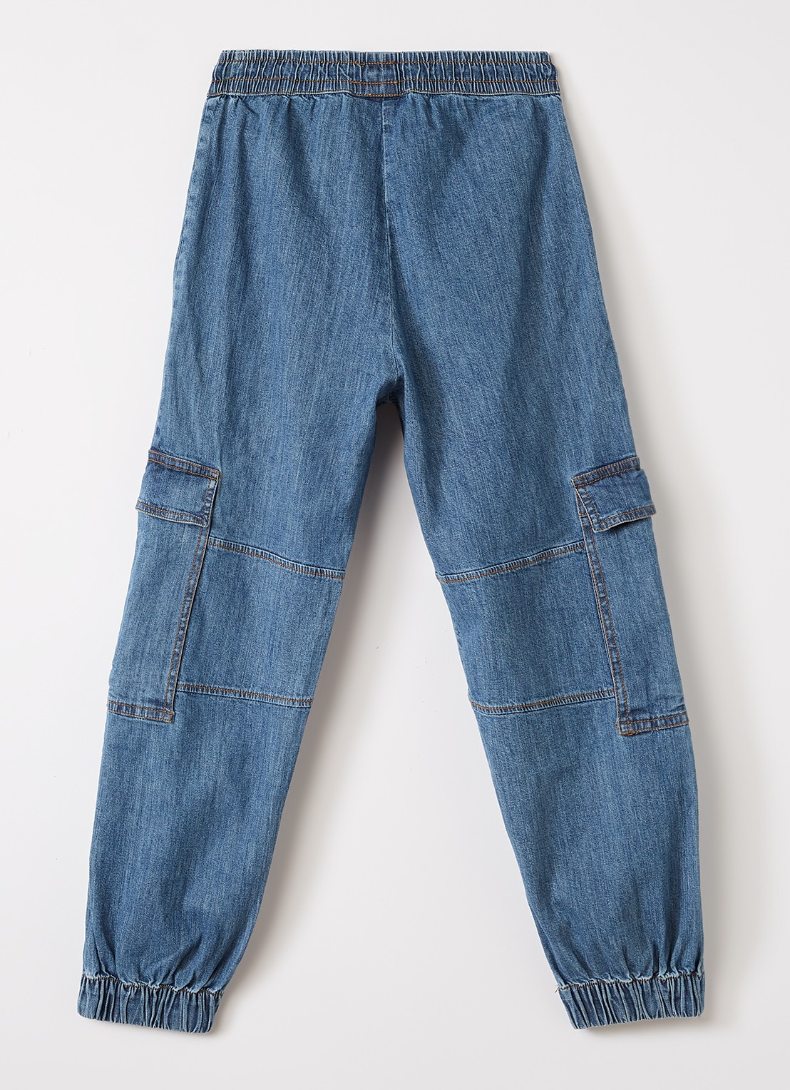 Molo Aliki tapered fit cargobroek van chambray met klepzakken - voorkant 2 indigo