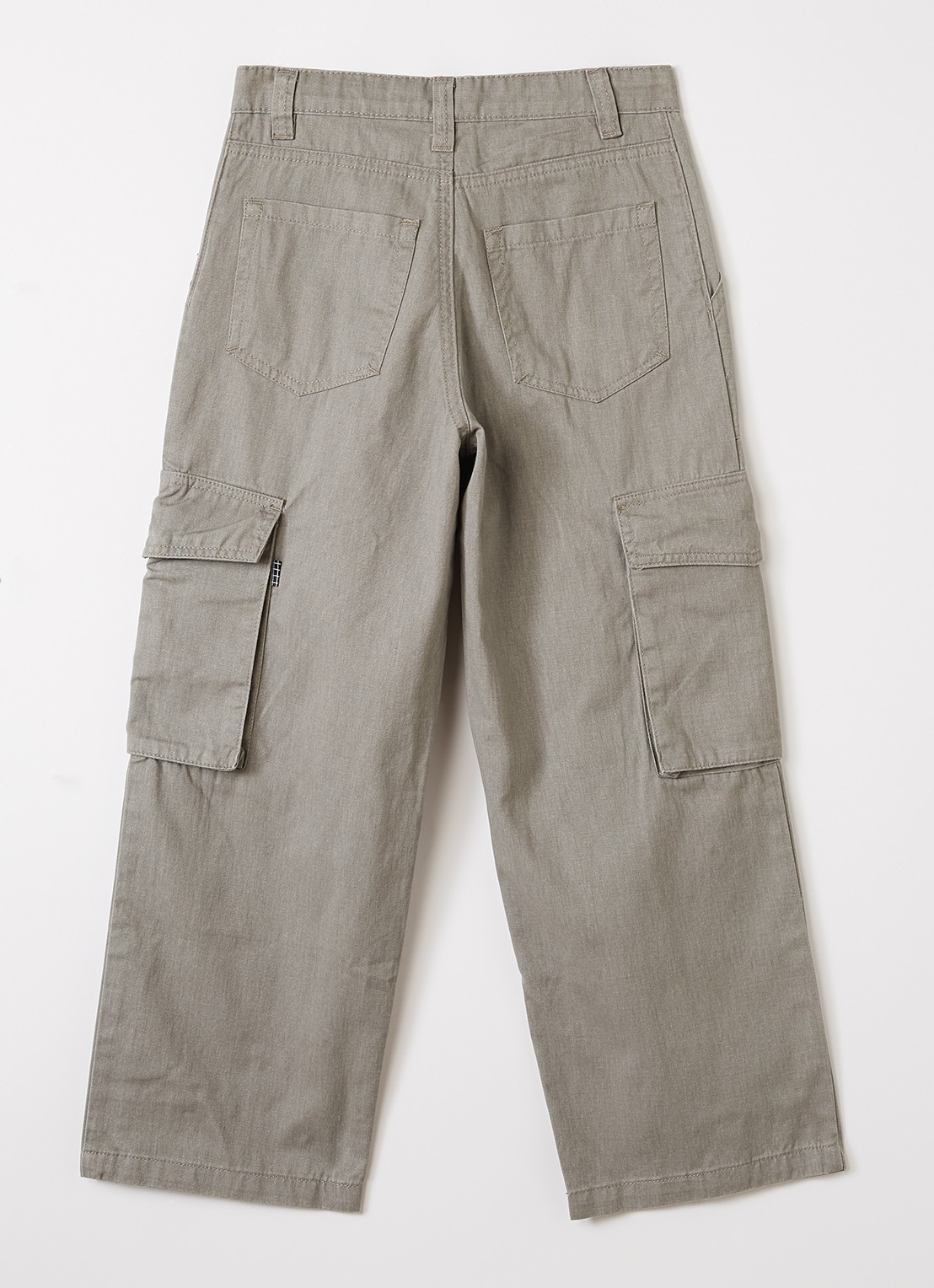 Molo Alter loose fit cargobroek met klepzakken - voorkant 3 taupe