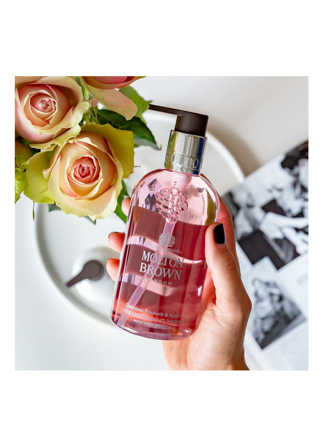 Molton Brown Delicious Rhubarb & Rose vloeibare handzeep 300 ml - detail 6 undefined