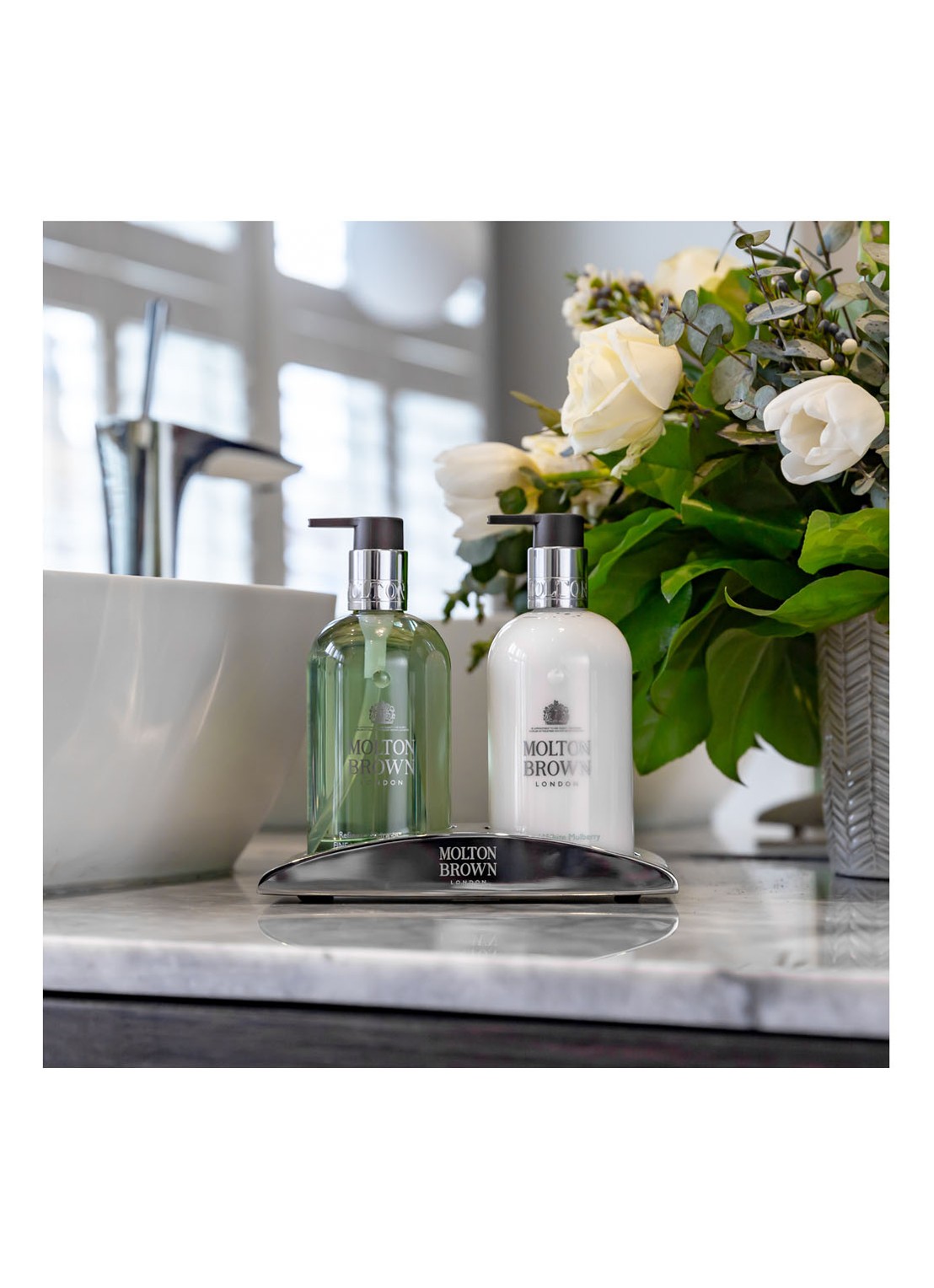 Molton Brown Refined White Mulberry Fine Liquid Hand Wash - handzeep - detail 2 undefined