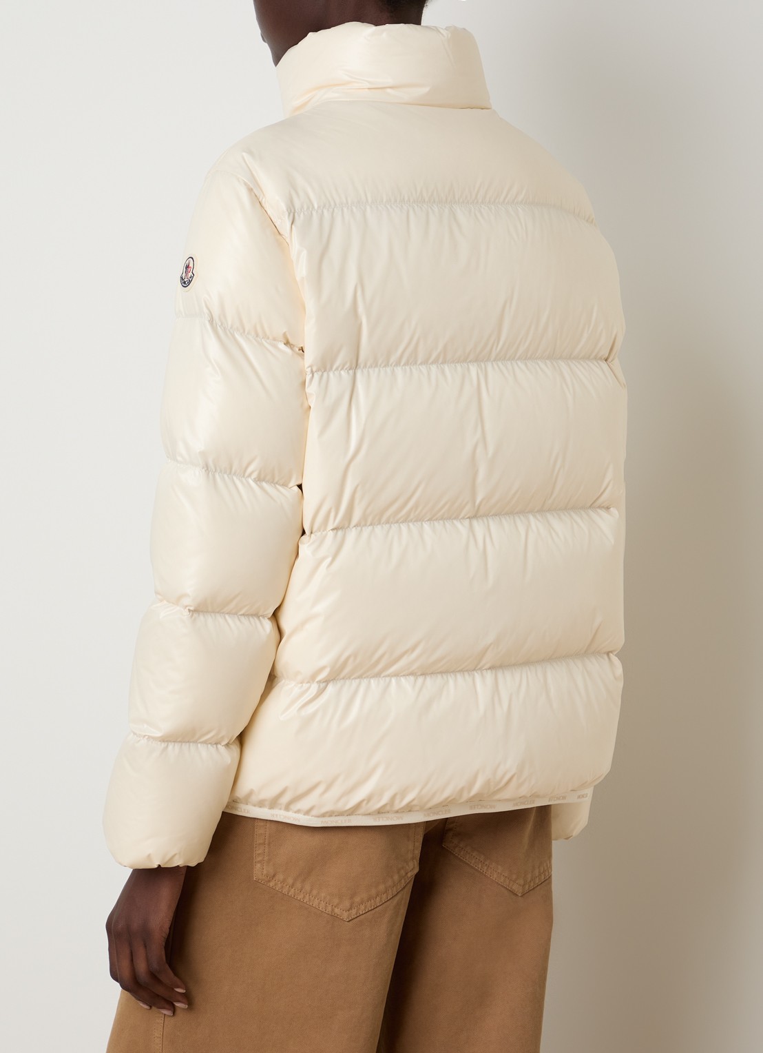 Moncler Abbadia puffer jack met donsvulling en ritszakken - achterkant 6 beige