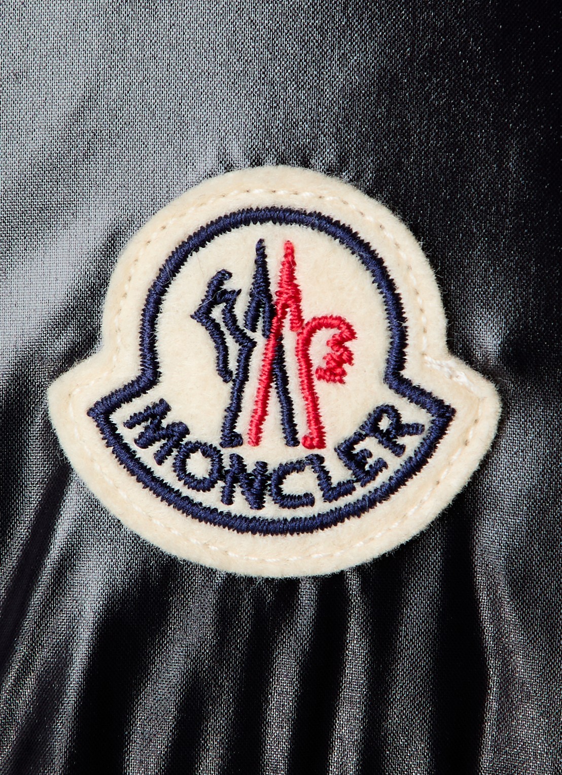 Moncler Abbadia puffer jack met glanzende finish en logo - detail 5 zwart