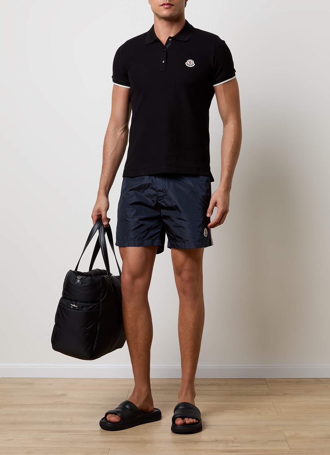 Moncler Altive slipper met logo - voorkant 2 zwart