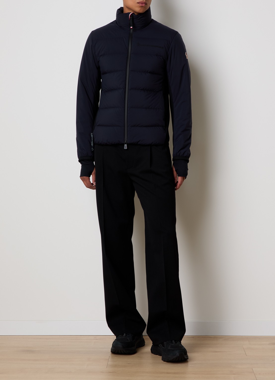Moncler Araripe gewatteerd jack met donsvulling en waterafstotende coating - voorkant 2 donkerblauw