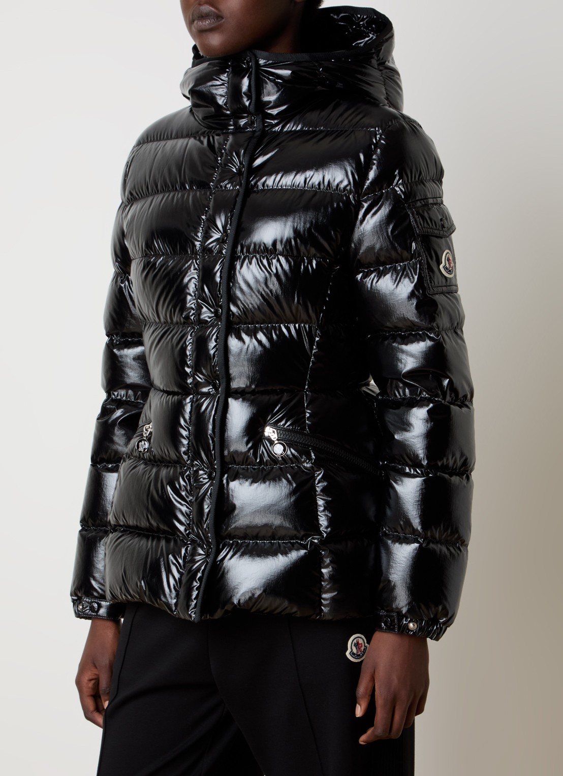 Moncler Barante puffer jack met donsvulling en capuchon - detail 4 zwart