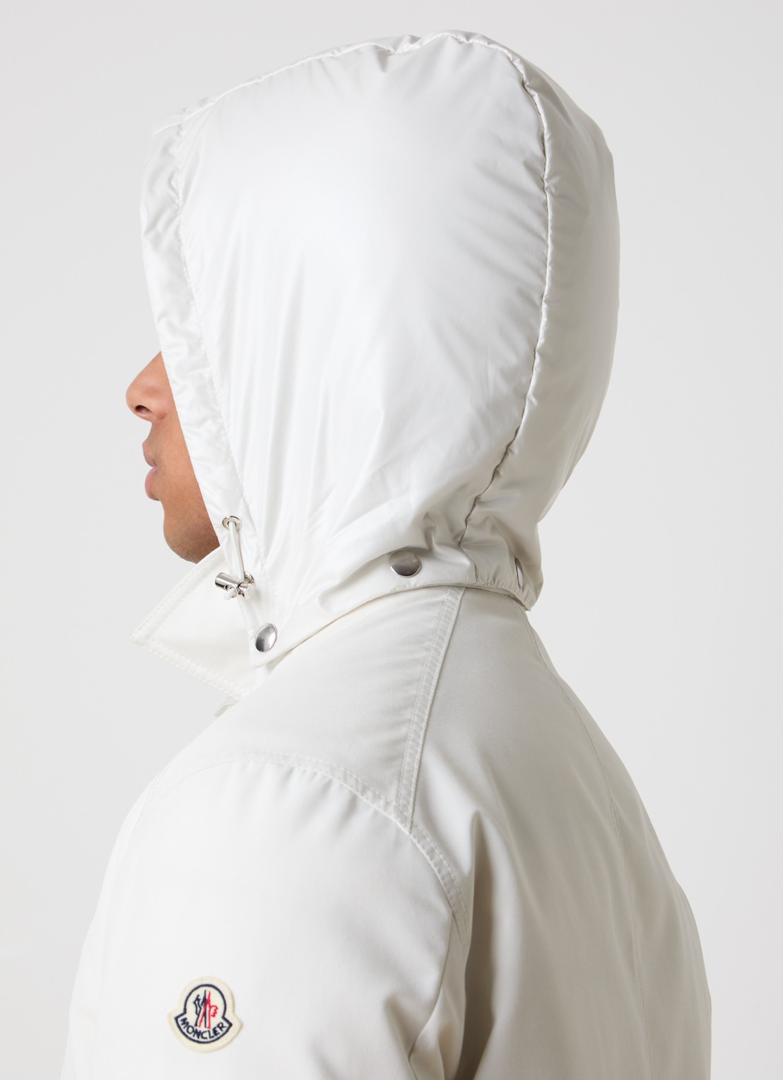 Moncler Buffaure gewatteerd jack met afneembare capuchon - detail 5 gebroken wit