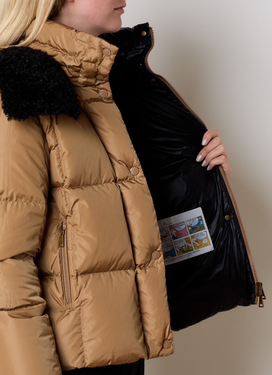 Moncler Castelnou puffer jack met afneembare capuchon - detail 4 camel