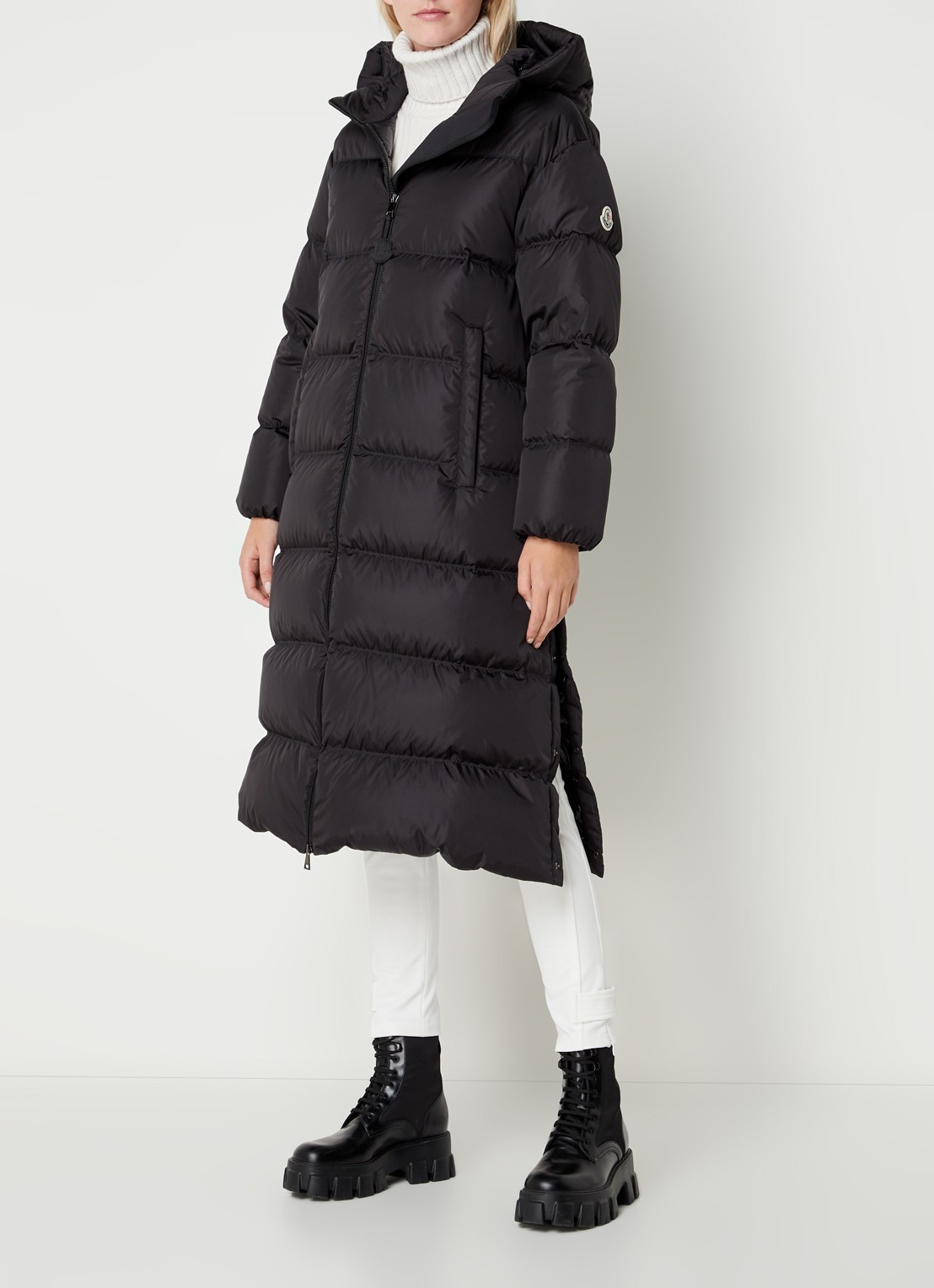 Moncler Catchet longline puffer jas met donsvulling en ritszakken  - detail 4 zwart
