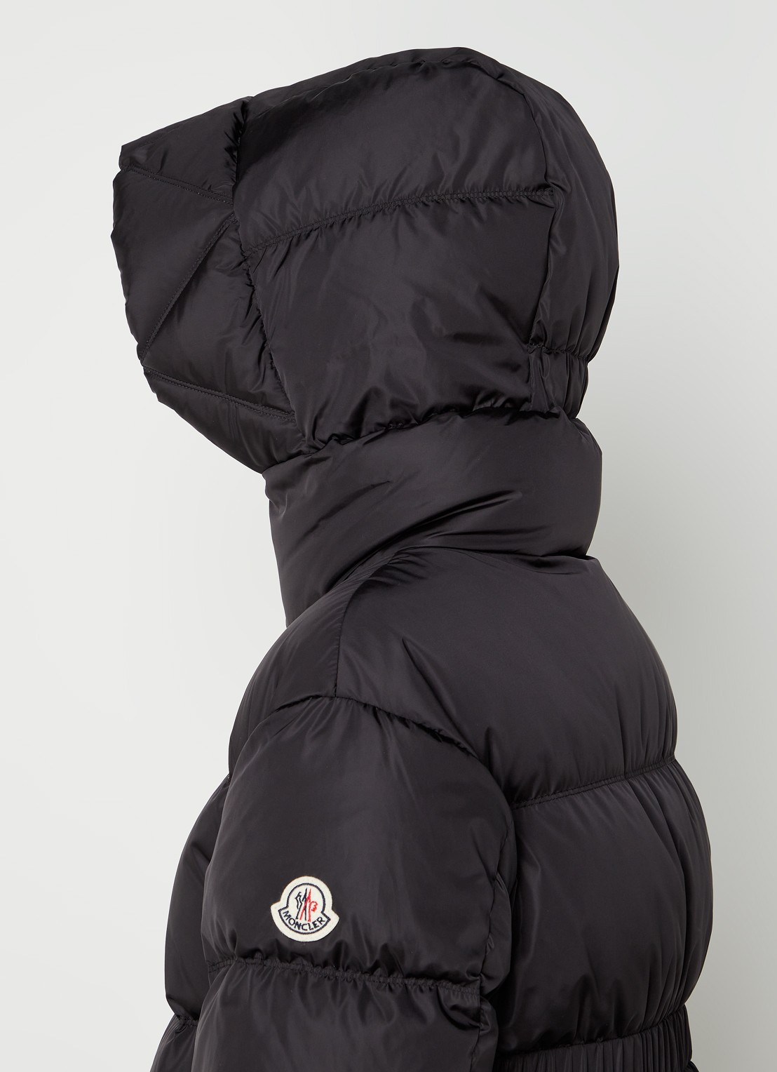 Moncler Catchet longline puffer jas met donsvulling en ritszakken  - detail 5 zwart