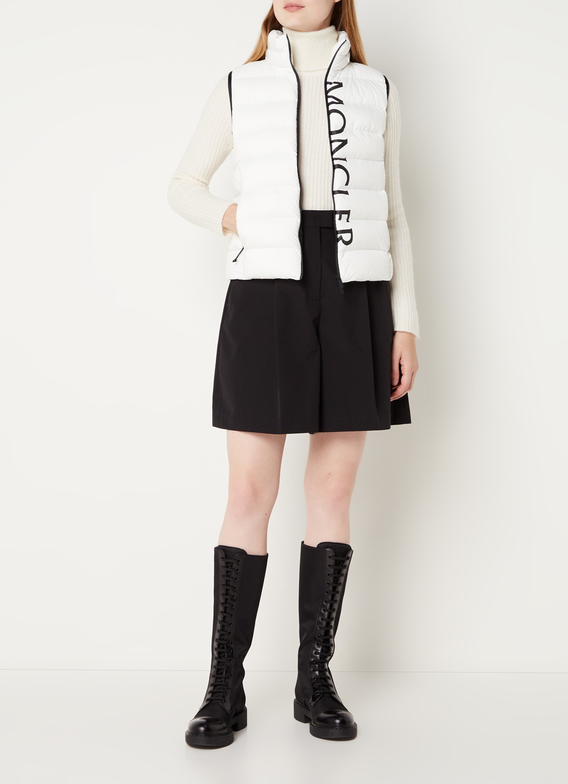 Moncler Cenis bodywarmer met donsvulling en logoprint - voorkant 2 wit