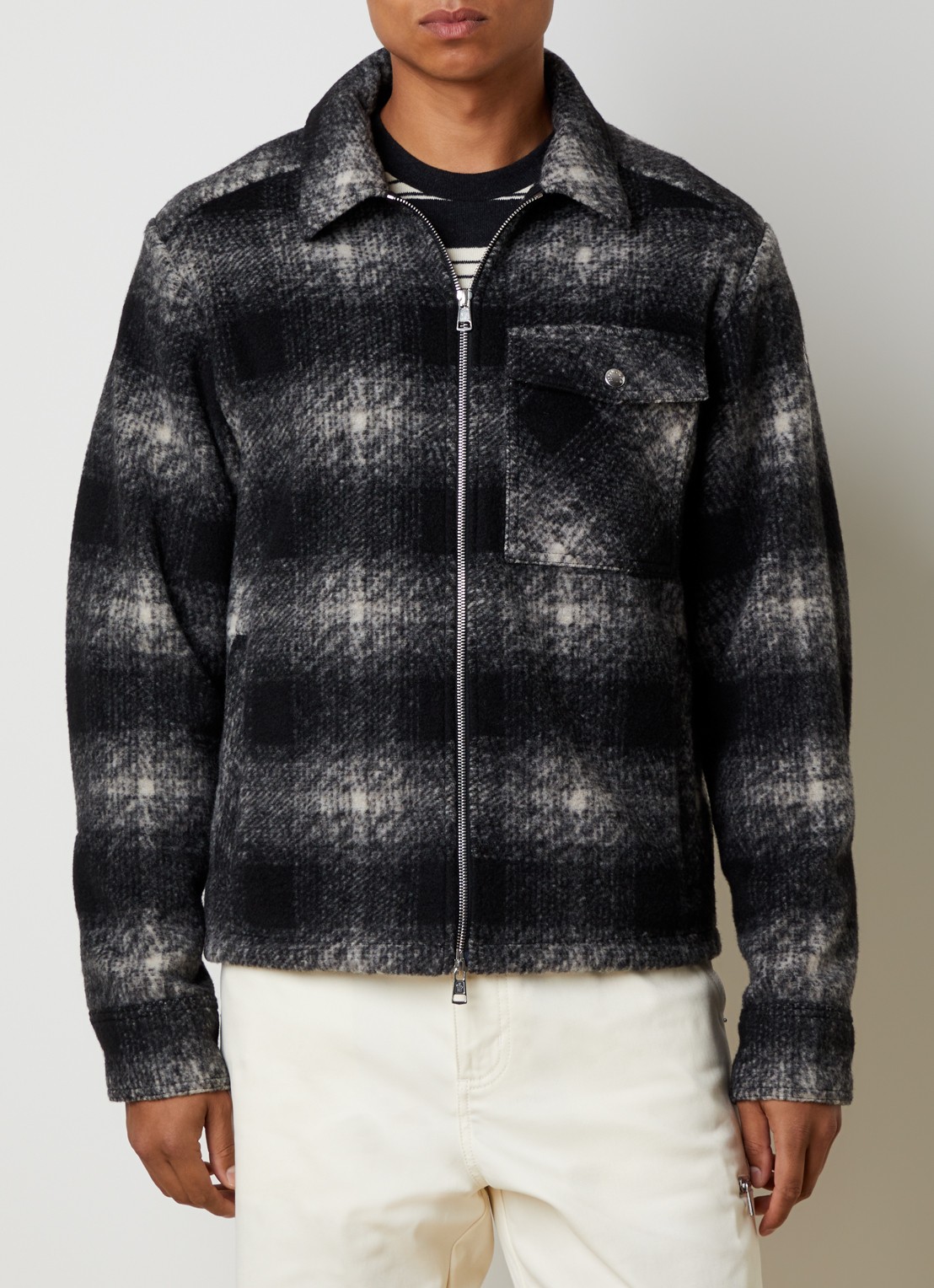 Moncler Checked overshirt in wolblend met borstzak - detail 4 zwart