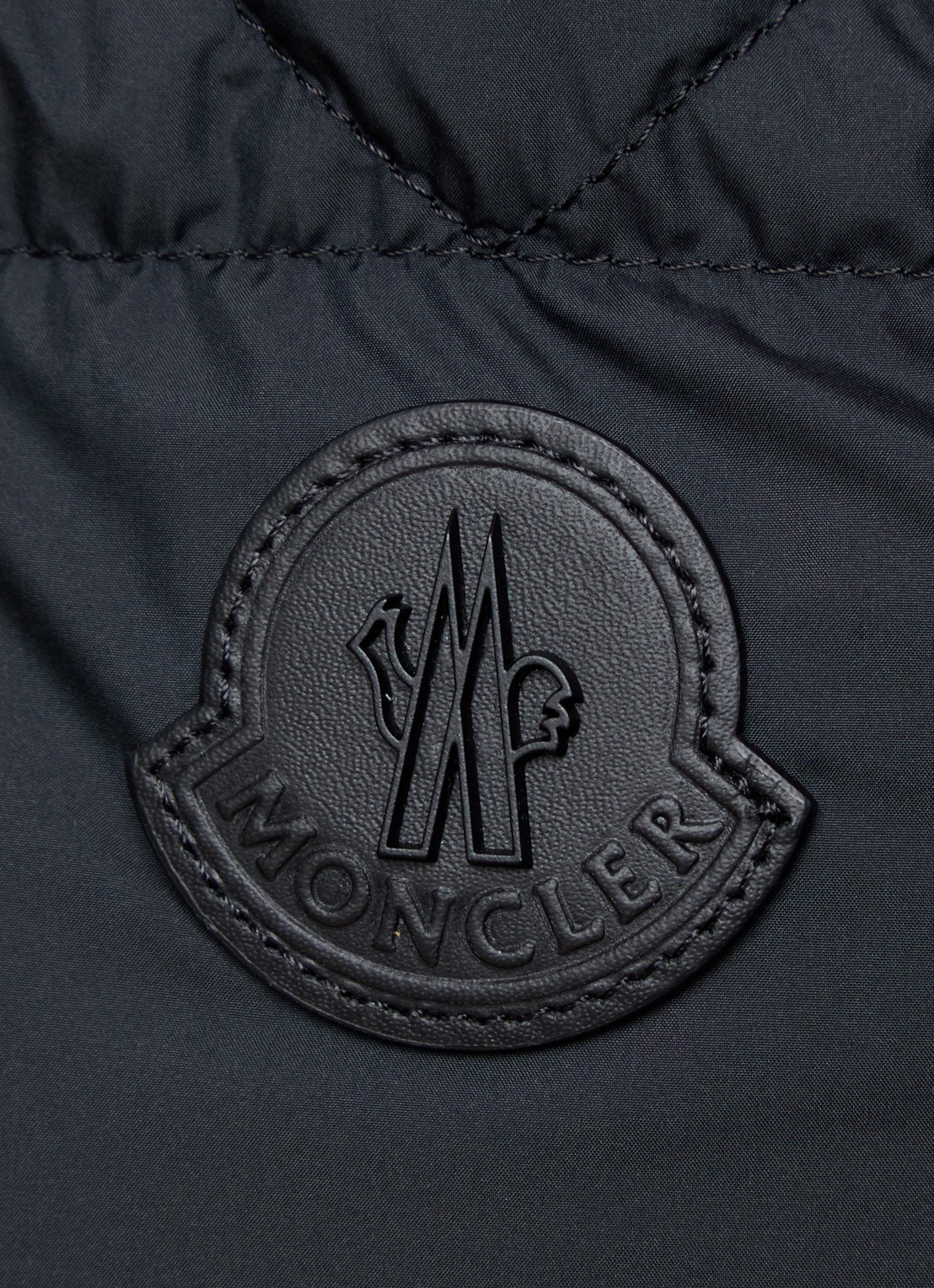 Moncler Chinon puffer jack met borstzak en donsvulling - detail 4 zwart