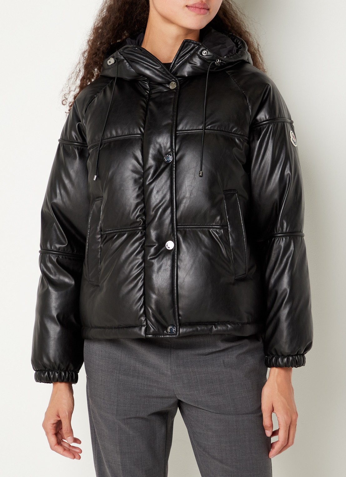 Moncler Clarabide puffer jack met donsvulling - detail 3 zwart