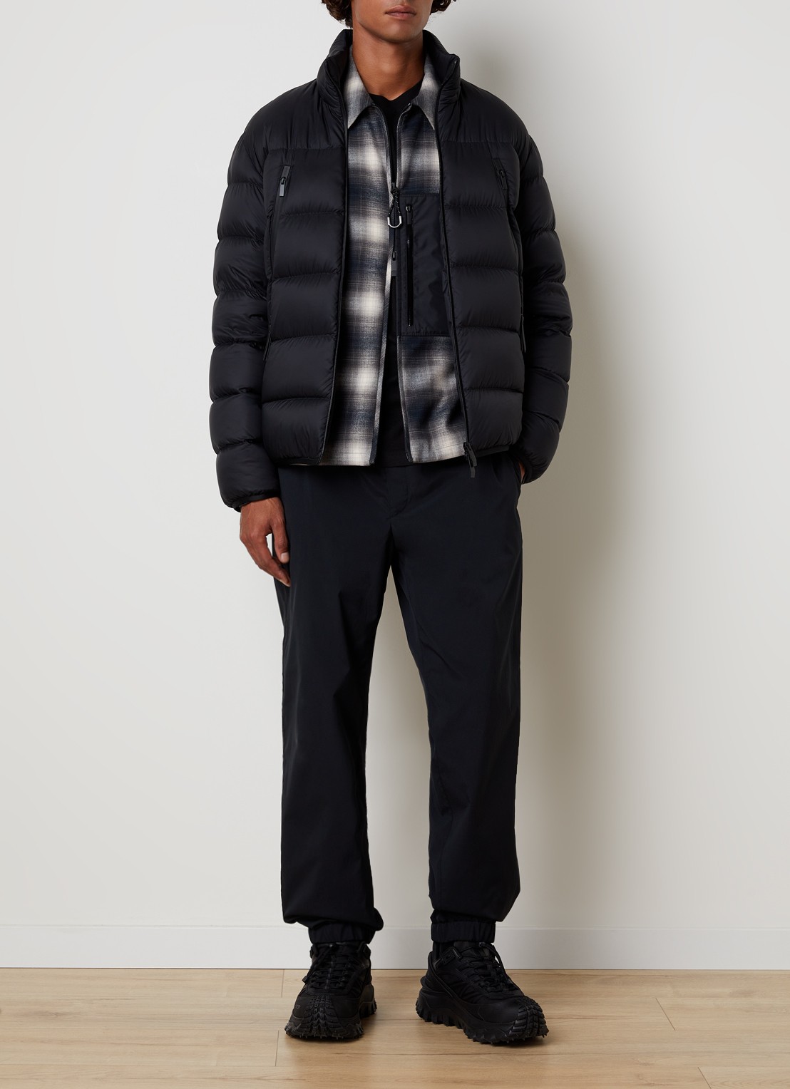 Moncler Dalalven puffer jack met donsvulling en opbergbare capuchon - voorkant 3 zwart