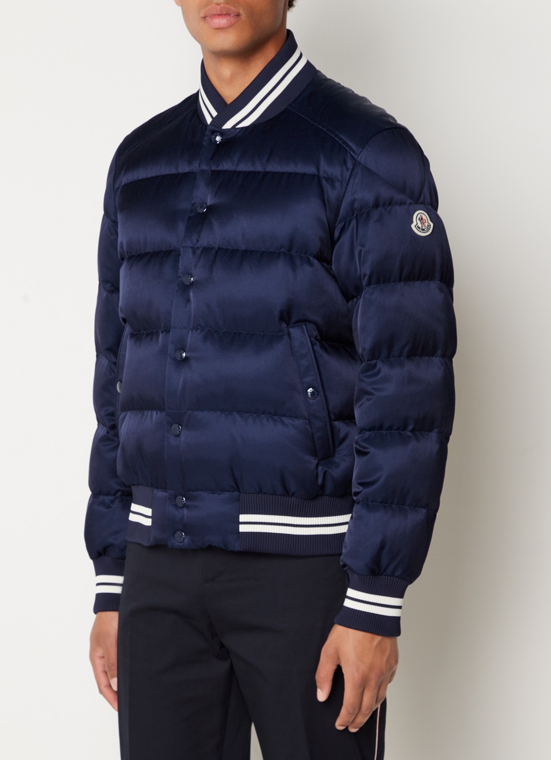 Moncler Dives gewatteerd bomberjack met logoprint - achterkant donkerblauw