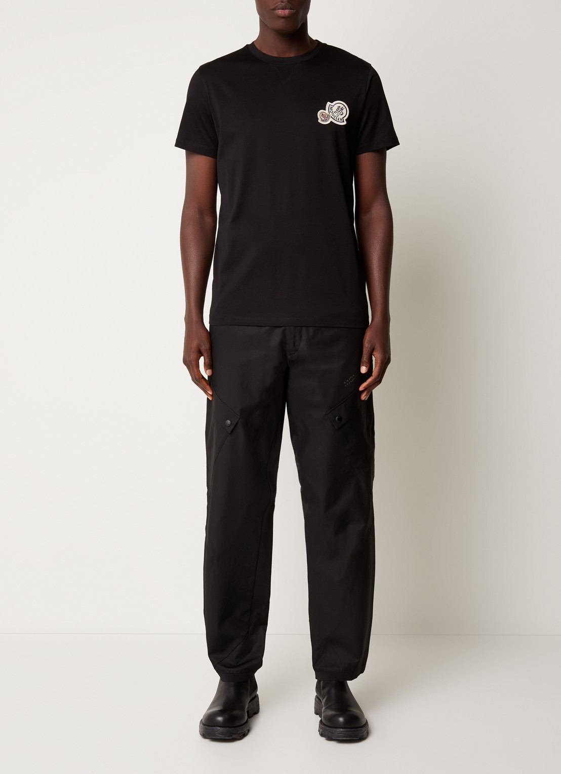 Moncler Double logo T-shirt van jersey  - voorkant 3 zwart