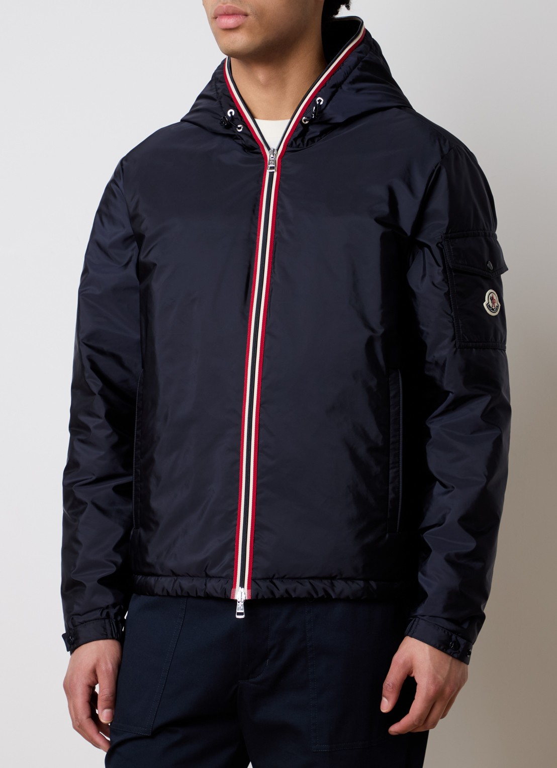Moncler Evettes gewatteerd jack met donsvulling en logo - detail 4 donkerblauw