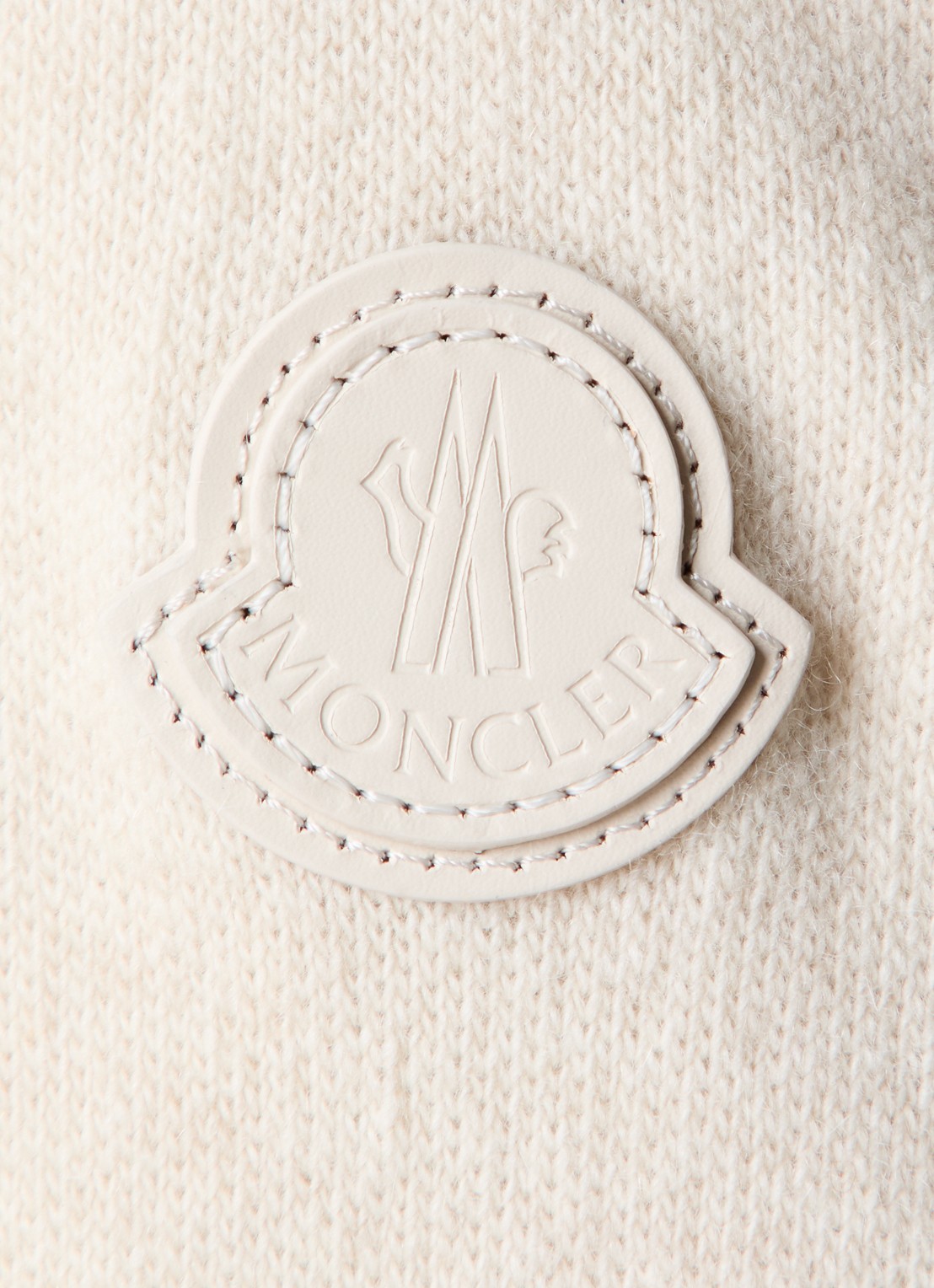 Moncler Fijngebreid vest met gewatteerd voorpand in kasjmierblend met donsvulling - detail 4 creme
