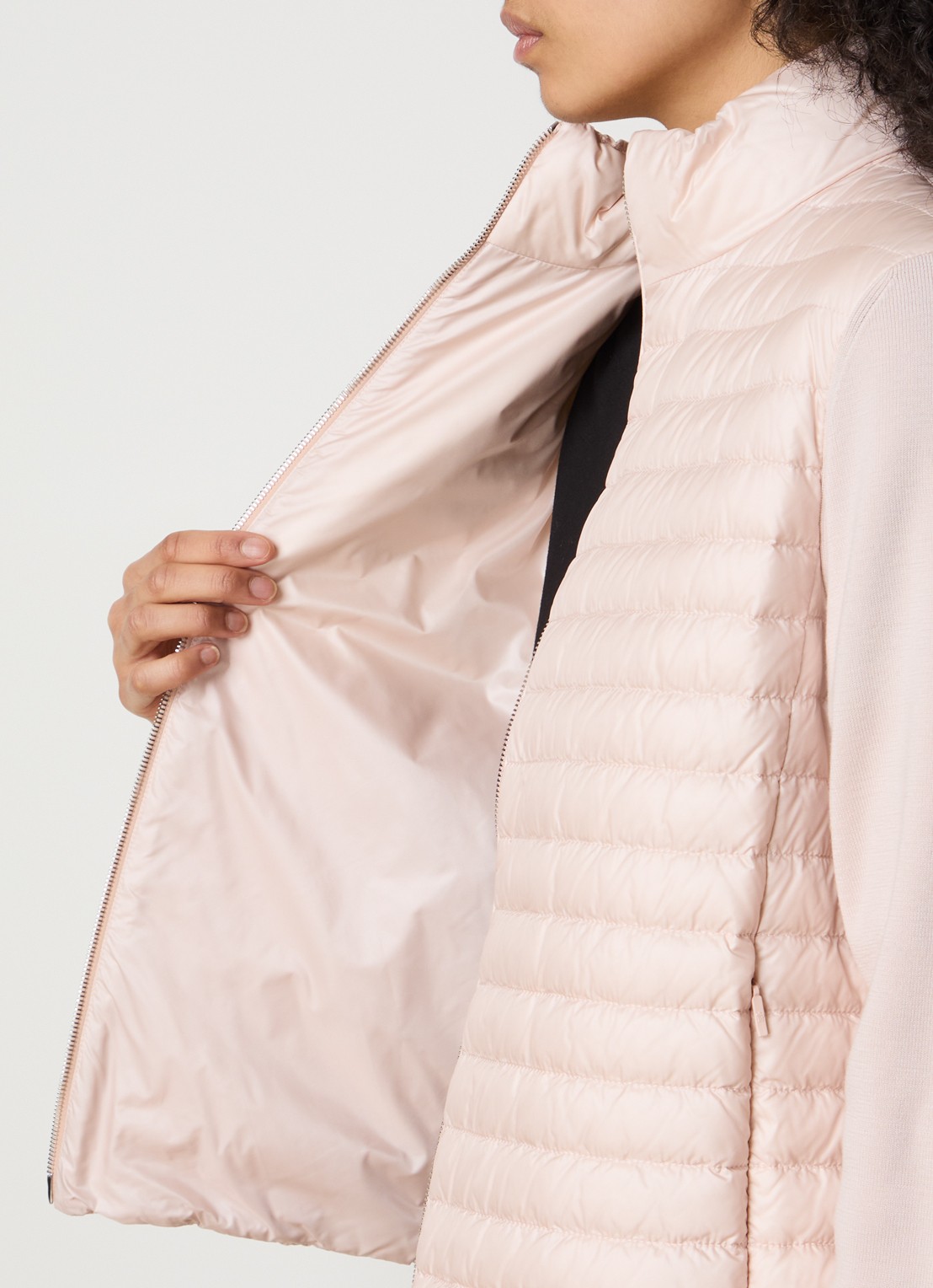 Moncler Fijngebreid vest met gewatteerd voorpand - detail 3 roze