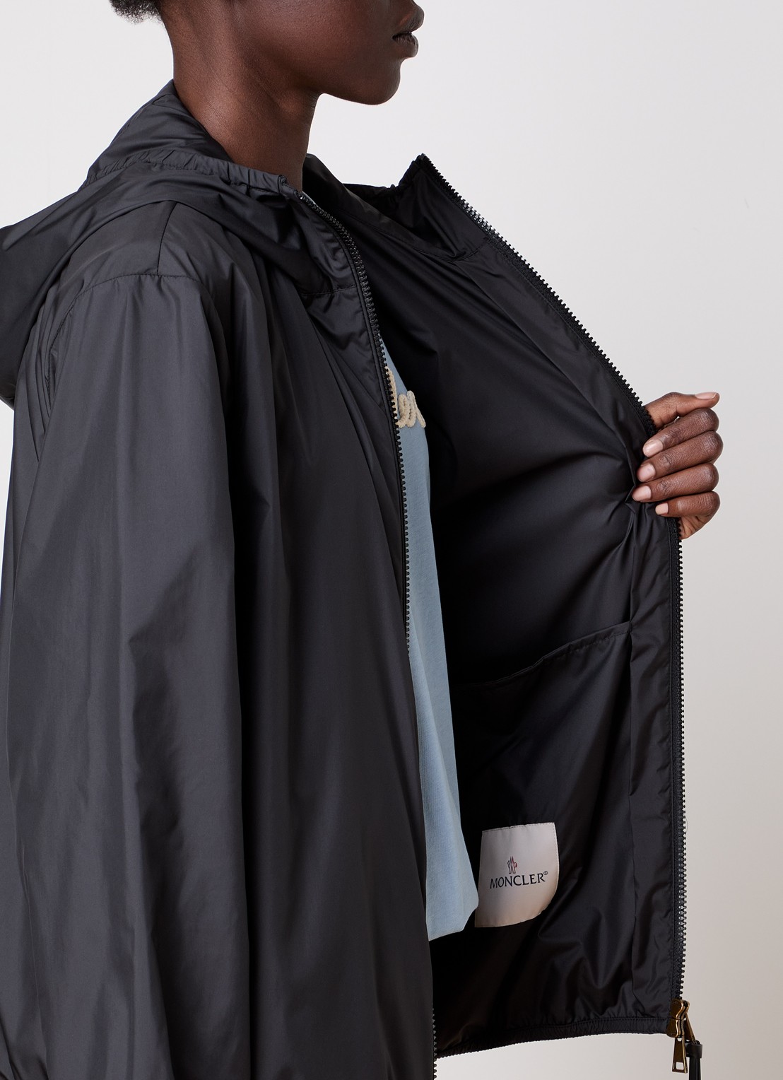 Moncler Fregeos windjack met capuchon en steekzakken - detail 6 zwart