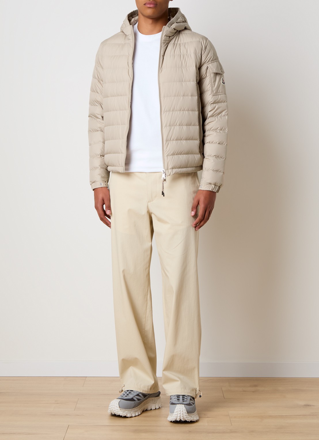 Moncler Galion gewatteerd jack met donsvulling en capuchon - voorkant 3 beige