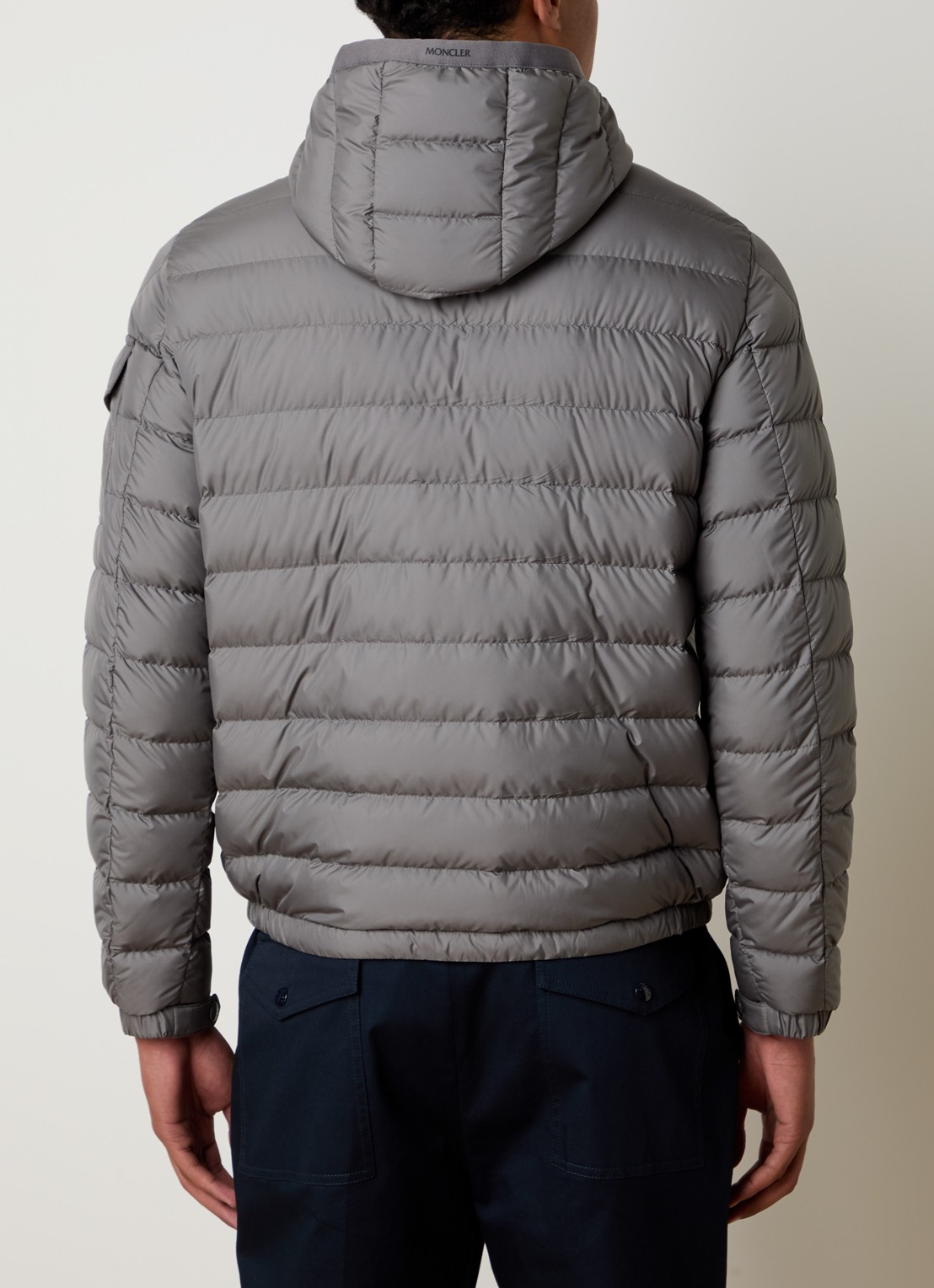 Moncler Galion gewatteerd jack met donsvulling en capuchon - achterkant grijs