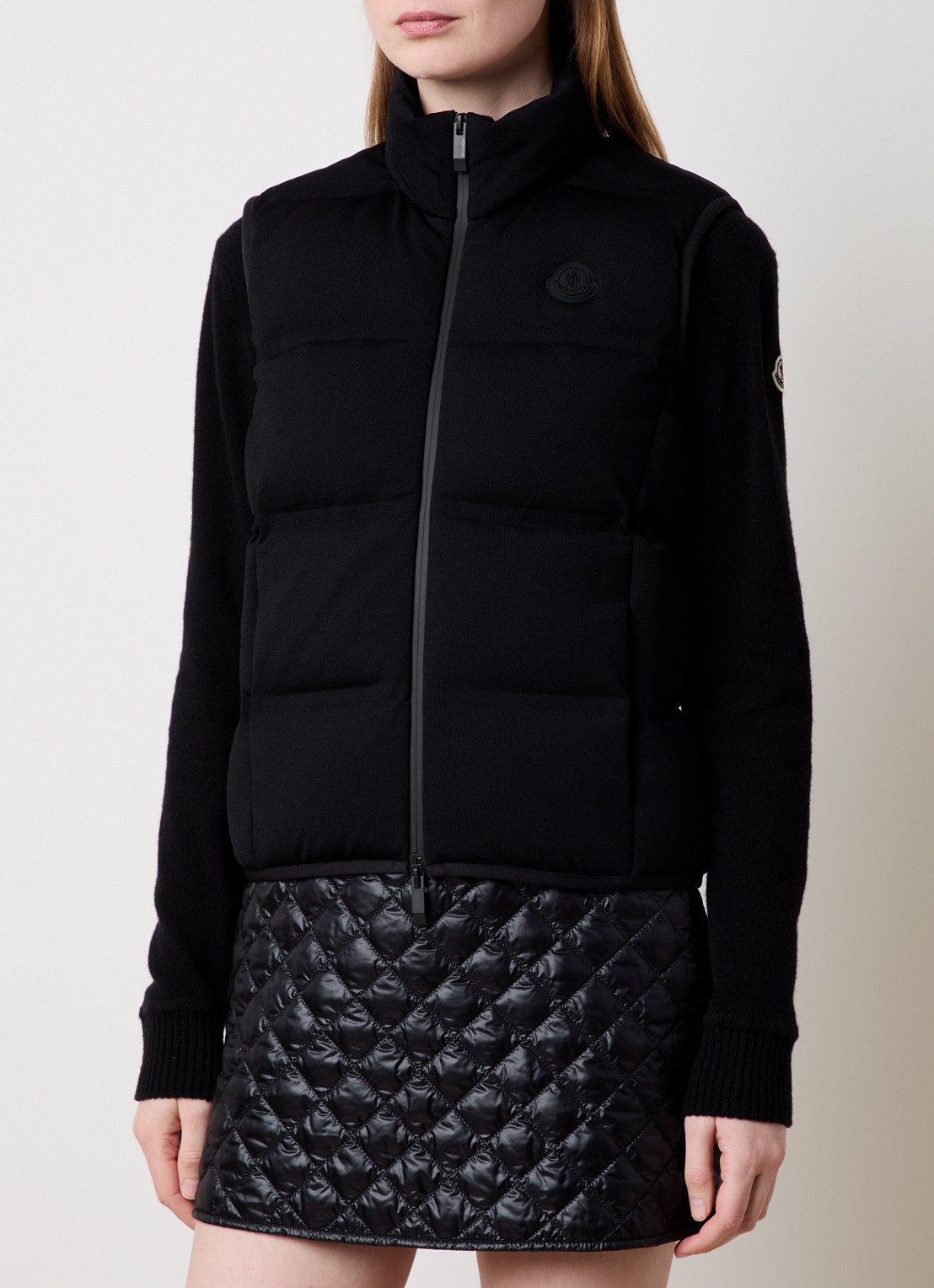 Moncler Gewatteerde bodywarmer met donsvulling en logo - detail 2 zwart