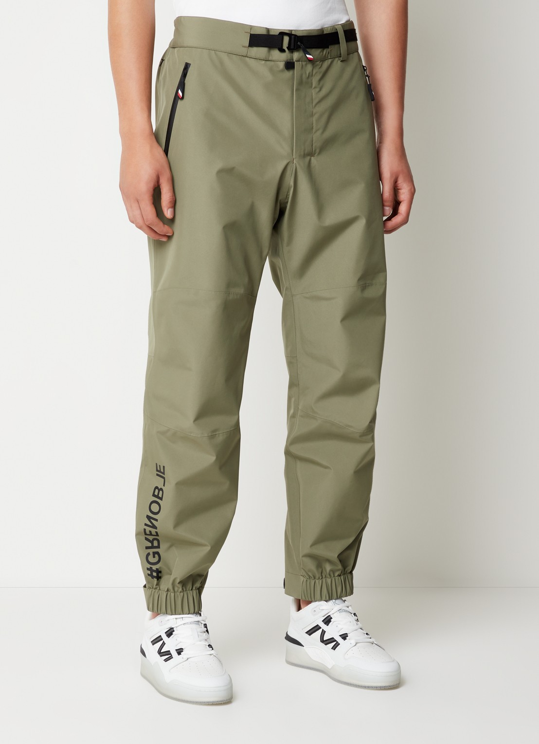 Moncler Gore-Tex tapered fit joggingbroek van softshell met ritszakken - detail 4 mosgroen