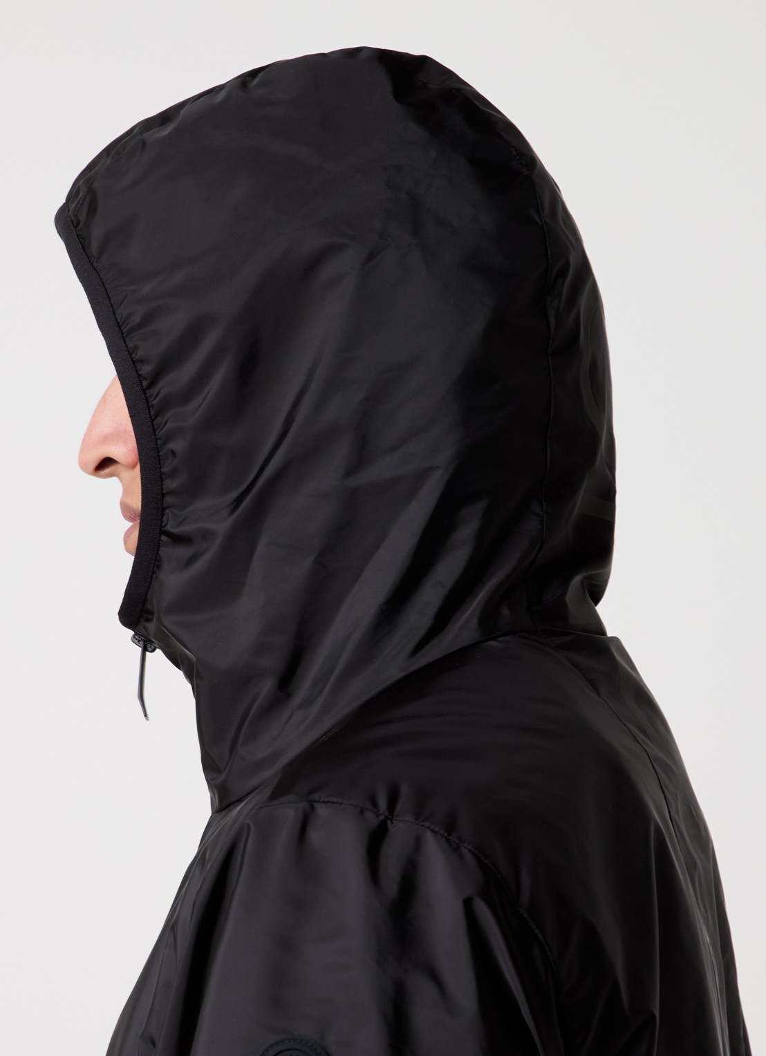 Moncler Granier windjack met backprint en waterafstotende coating - detail 3 zwart