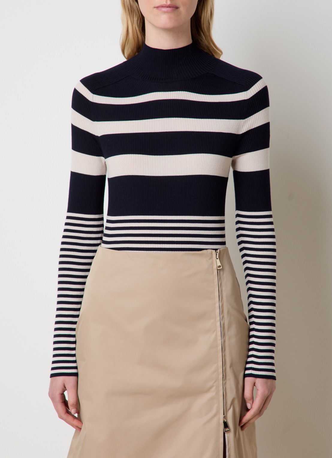 Moncler Grofgebreide coltrui van scheerwol met streepprint - detail 2 donkerblauw