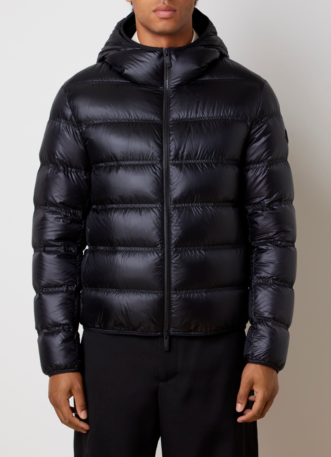 Moncler Guadiana puffer jack met donsvulling en capuchon - detail 3 zwart