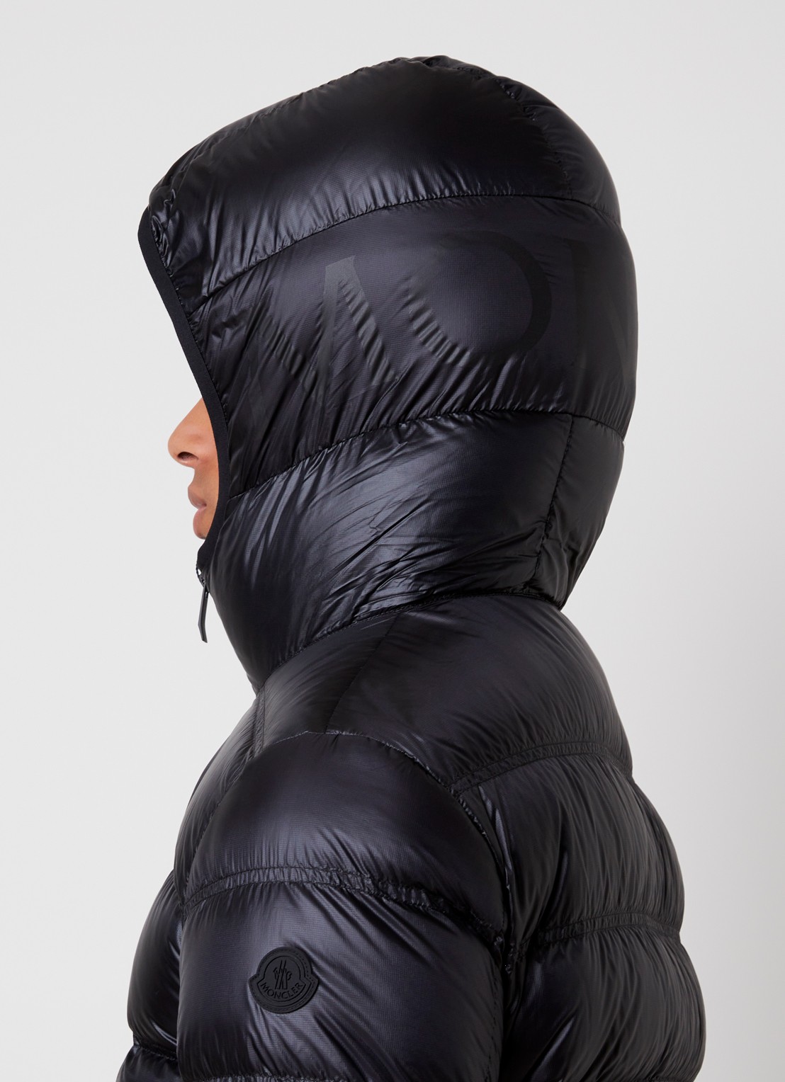 Moncler Guadiana puffer jack met donsvulling en capuchon - detail 5 zwart