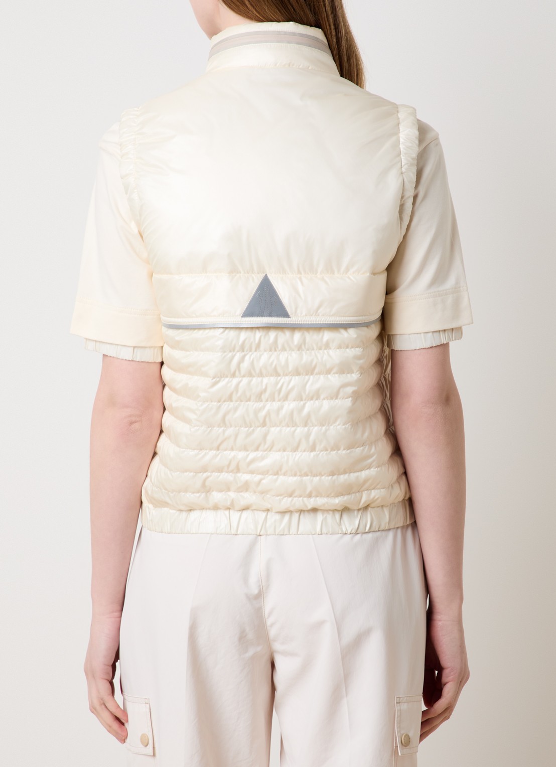 Moncler Gumiane gewatteerde bodywarmer met donsvulling en opbergbare capuchon - achterkant 6 creme