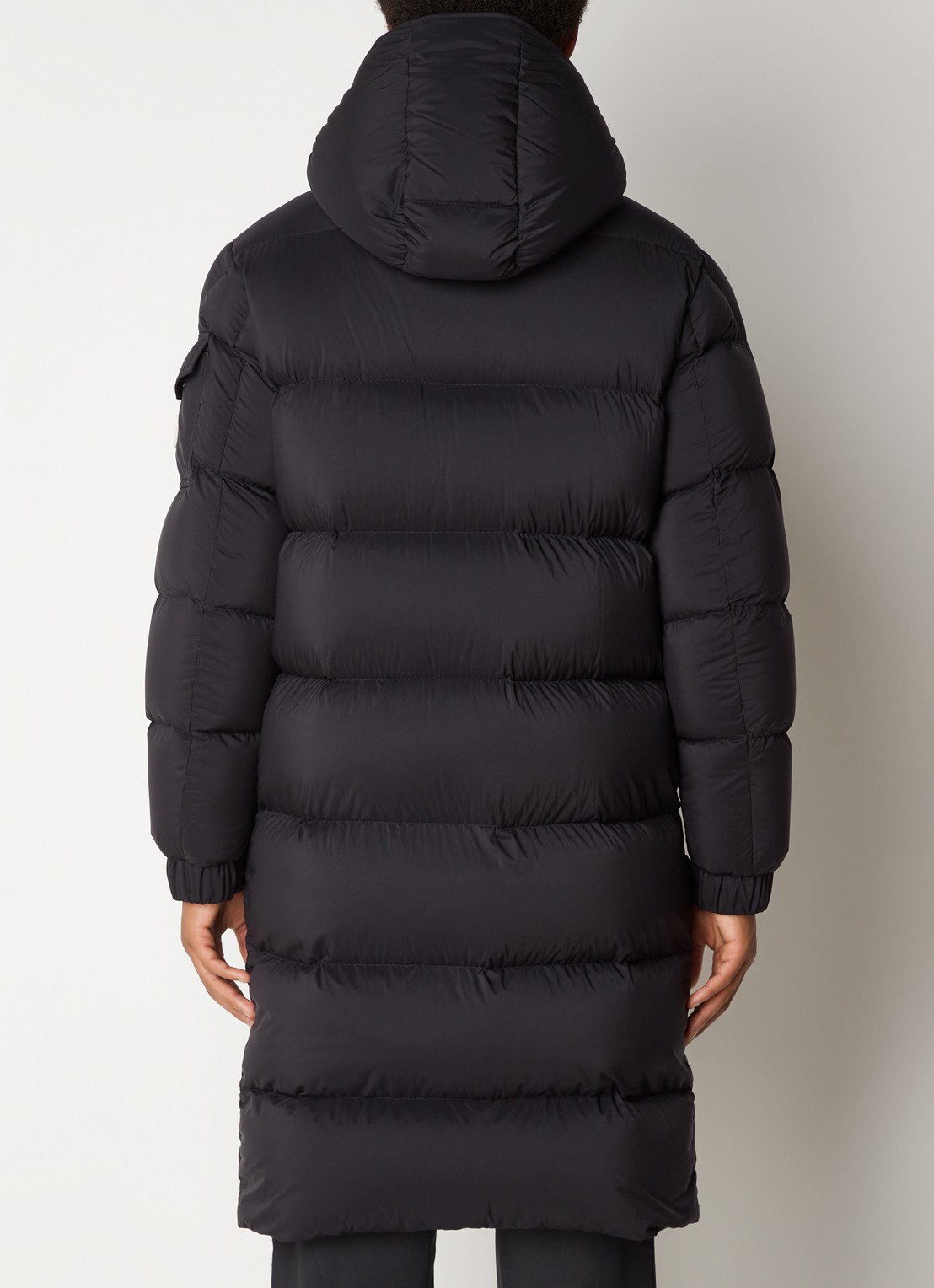 Moncler Hanoverian puffer jas met donsvulling en afneembare capuchon - achterkant zwart