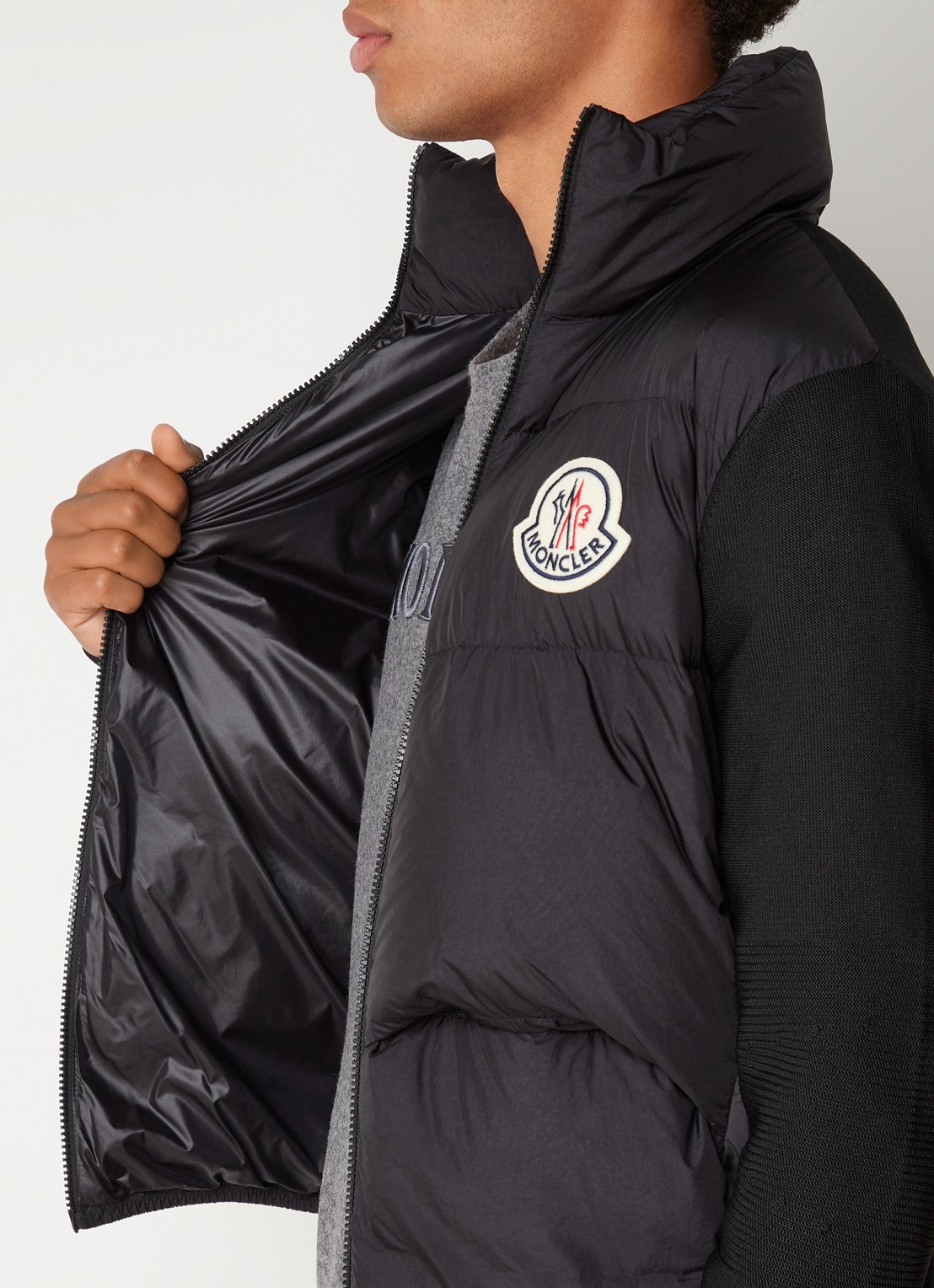 Moncler Jack met gewatteerd voorpand en ritszakken - detail 3 zwart