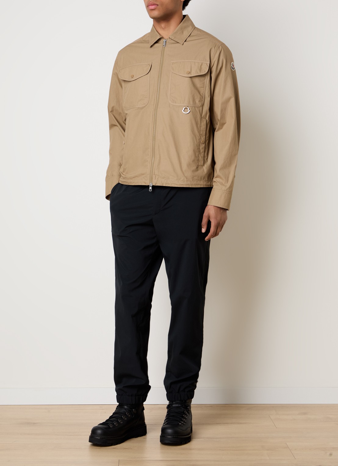 Moncler Jack met steekzakken - voorkant 3 beige